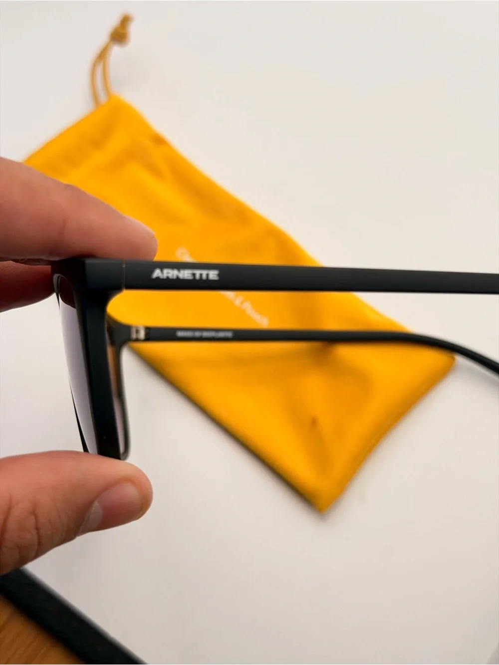 Arnette Sunglasses, excellent, cover included